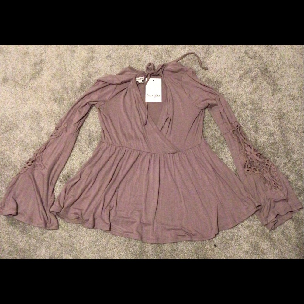Women’s Long Sleeved Top